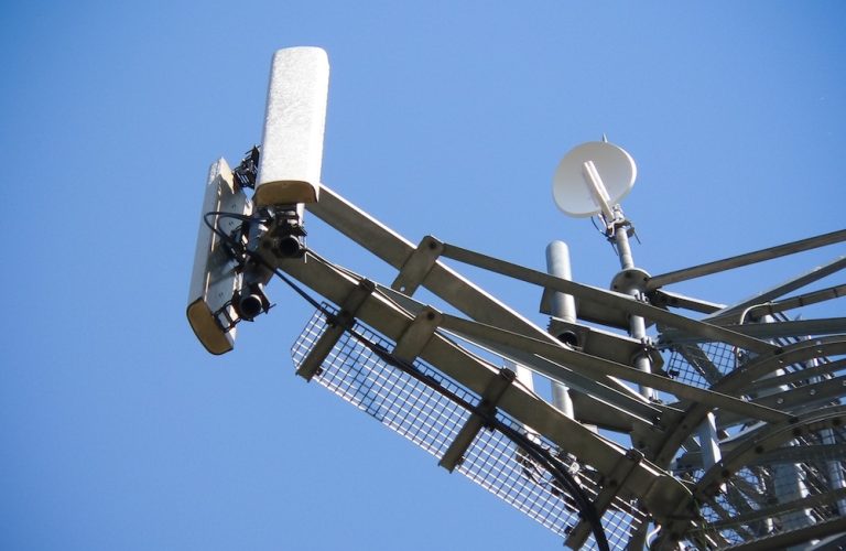 Antenne téléphonie mobile